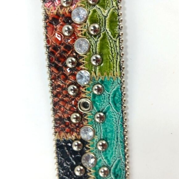 Guess Vibrant Mock Snakeskin Reptile Studded Beaded Belt Silver Buckle Size XS.. - Picture 11 of 14
